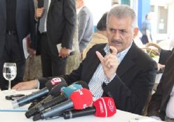 Bakan Yıldırım'dan İzmir'e 35 proje